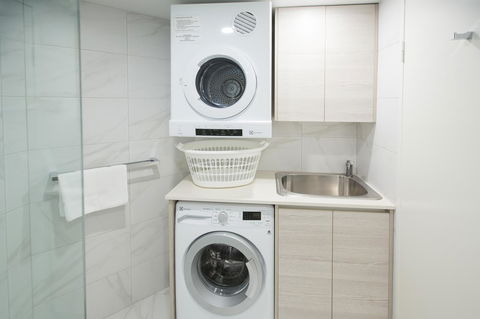 Miami Beachside Holiday Apartments - Accommodation Australia 17
