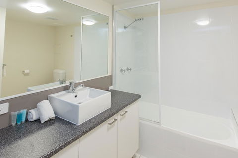 Miami Beachside Holiday Apartments - Accommodation Australia 25
