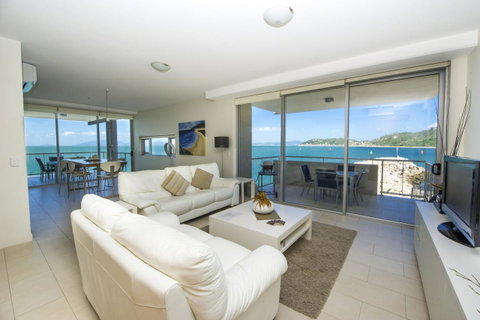1 Bright Point Apartment 4201 - Accommodation Australia 12