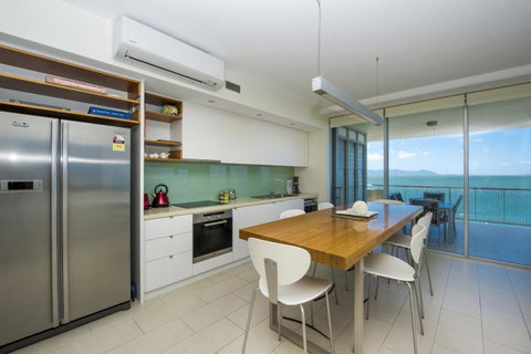 1 Bright Point Apartment 4201 - Accommodation Australia 13