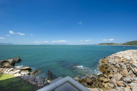 1 Bright Point Apartment 4201 - Accommodation Australia 10