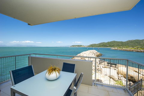1 Bright Point Apartment 4201 - Accommodation Australia 3