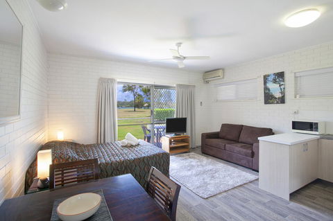 Regency Waterfront Noosa - Accommodation Australia 3