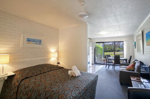 Regency Waterfront Noosa - Accommodation Australia 10