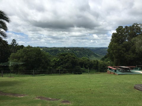 Montville Holiday Apartments - Bed n Breakfasts 26