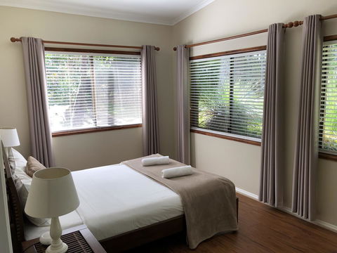 Montville Holiday Apartments - Bed n Breakfasts 17