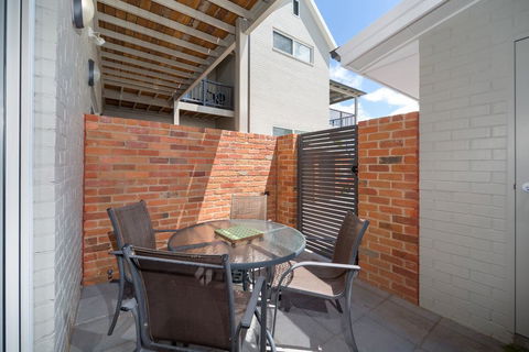 Waterstreet Apartment - Accommodation Australia 1