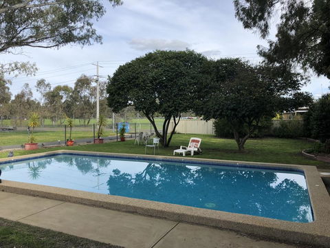 Wattle Motel - Accommodation Australia 1
