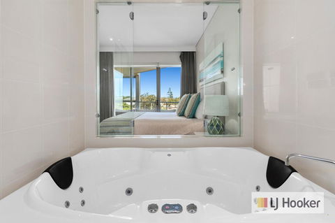 WAVE CULTURE 1204 - BEACH BLISS - Accommodation Australia 3