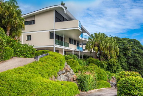 Waves 08 - Accommodation Australia 1