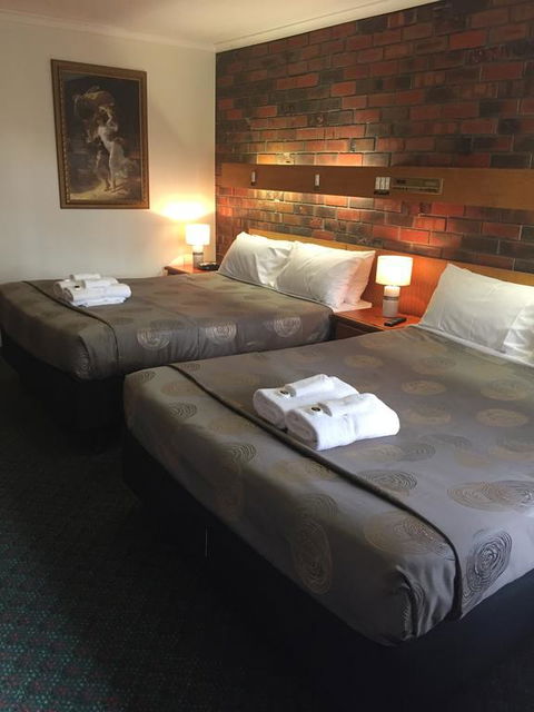 Wentworth Club Motel - Accommodation Australia 3