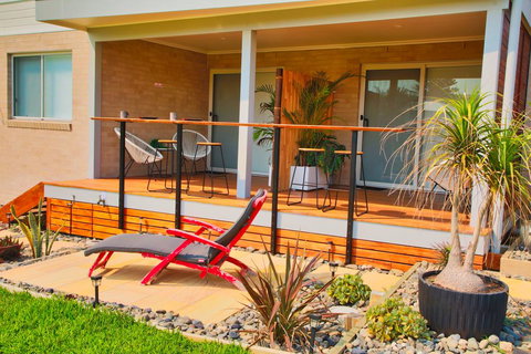 Whale Studio Apartment, 1a Ocean Street - Local Tourism 2