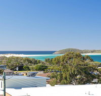 Whale Tales' 78 Lentara Street - FANTASTIC WATER VIEWS OVER FINGAL BEACH - Accommodation Australia