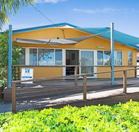 Wheelchair Friendly with water views - Welsby Pde Bongaree - Accommodation Australia