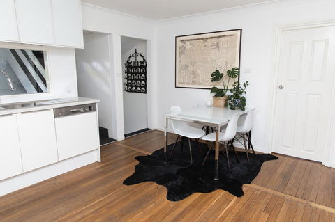 White Beach Cottage - Accommodation Australia 2