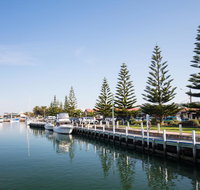 White Caps B - New Styles  Spacious Home - Accommodation Australia