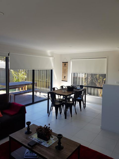 White Caps B - New Styles & Spacious Home - Accommodation Australia 1