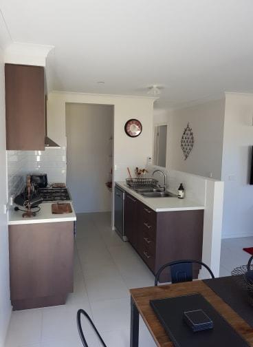 White Caps B - New Styles & Spacious Home - Accommodation Australia 2