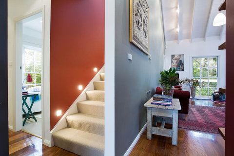 White Cottage - Local Tourism 2