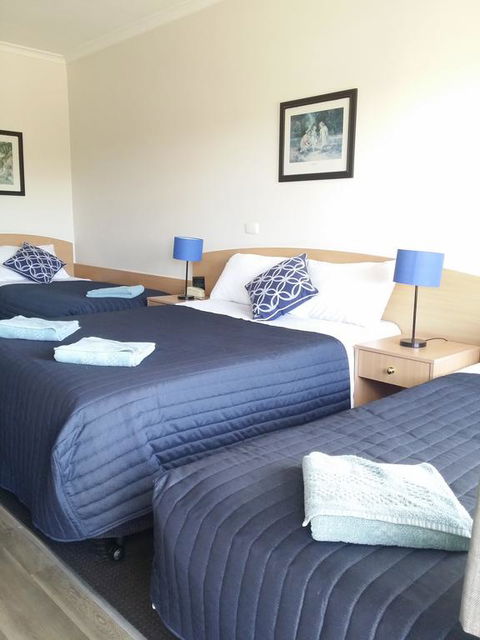 White Manor Motel - Accommodation Australia 3