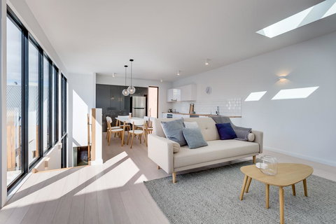 White Room Apartments - Accommodation Australia 0