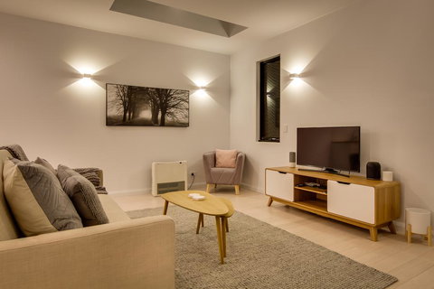 White Room Apartments - Accommodation Australia 2