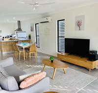 WHITSUNDAY brand new townhouse close to boardwalk - Accommodation Australia