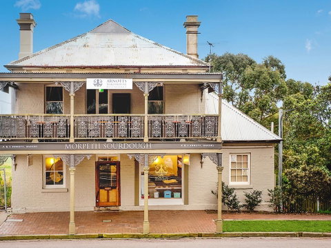 William Arnott Hotel - Accommodation Australia 0