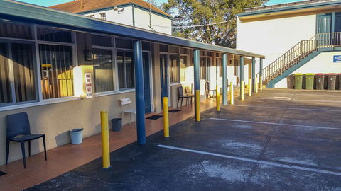 Windsor Motel - Australia Shopping 3