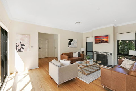 Wine Down - Australia Shopping 3