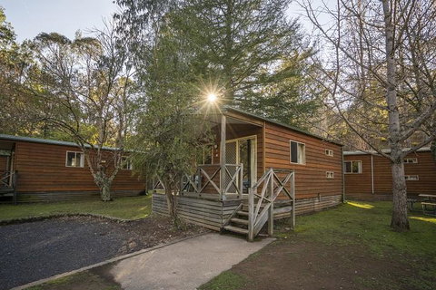 Wombeyan Caves - Australia Shopping 3