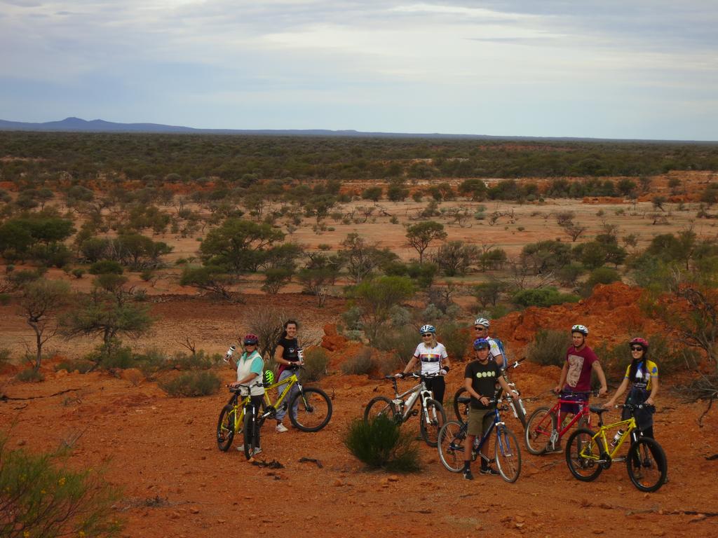 Nunierra WA Australia Shopping