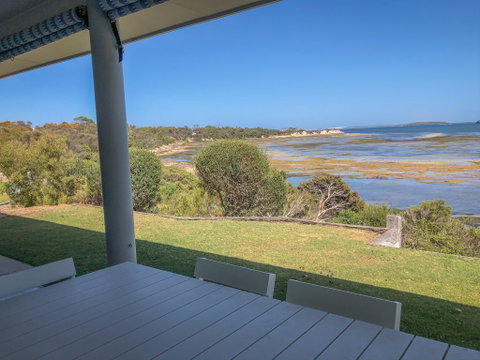 Wrightaway - Accommodation Australia 0
