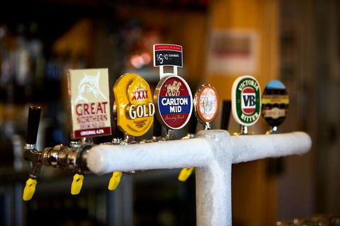 Yandina Hotel - Australia Shopping 2