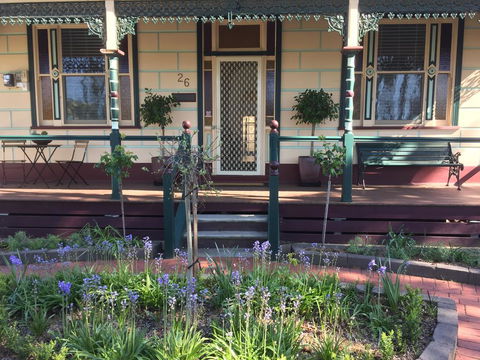 Yapera On Lucan - Accommodation Australia 0