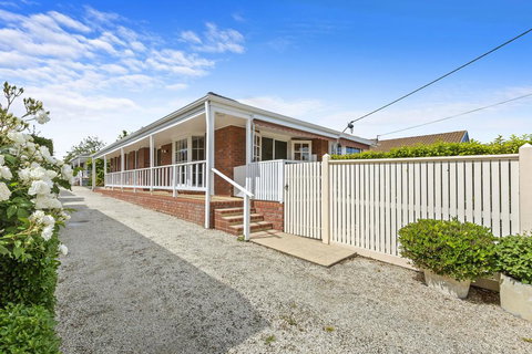 YIN-YANG - MOUNT ELIZA - Bed n Breakfasts 3