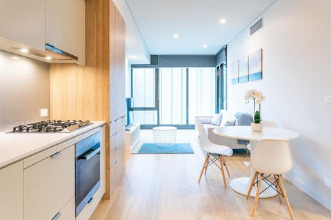 York & George: Sydney CBD - Local Tourism 0