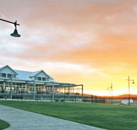 York Cove Holiday Hotel - Accommodation Australia