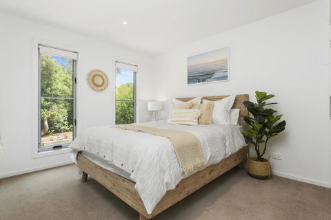 YOU, ME AND THE SEA - BLAIRGOWRIE - Local Tourism 3