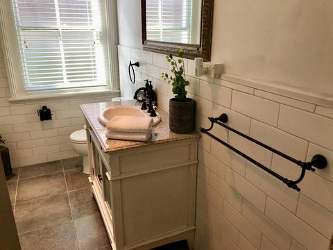 YSG The Edward Townhouse 153 - Walk To Town - Accommodation Australia 3