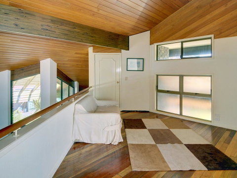 Yulunga 20 - 4 BDRM Canal Home With Pool - Accommodation Australia 1