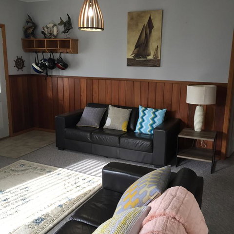 Rose Cottage Sisters Beach Accommodation - Local Tourism 3