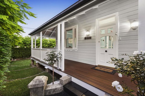 Tara-Lee - Australia Shopping 0