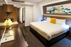 Mercure Sunshine Coast Kawana Waters - Accommodation Australia 4
