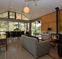 Elfin Hill Vineyard Accommodation - Accommodation Australia