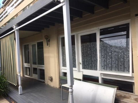 A2, 9A In The East Suburb - Accommodation Australia 0