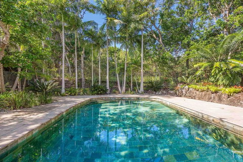 A Perfect Stay - 4 James Cook Apartments - Accommodation Australia 0