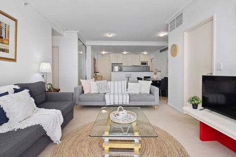 A Comfy 2BR Apt For 7 Next To Darling Harbour - Accommodation Australia 1