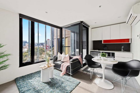 A Comfy Apt Right Next To Queen Victoria Market - Accommodation Australia 0
