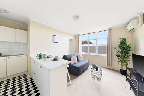 A Comfy & Cozy Apt In Clifton Hill FREE Parking - Accommodation Australia 1